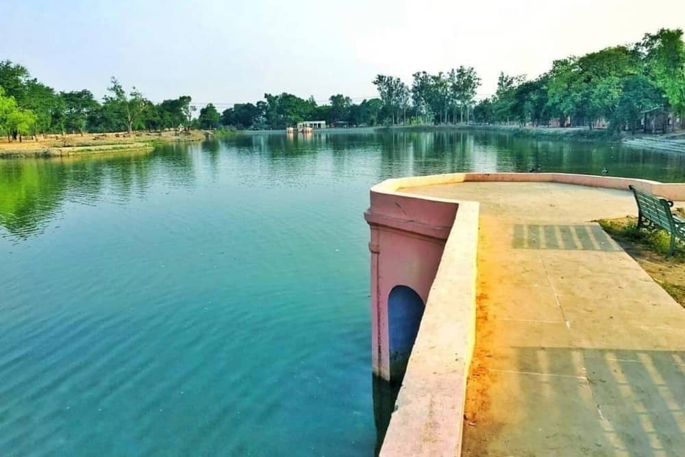  India