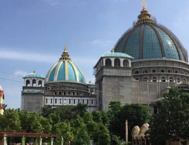 Chandrodaya Temple Mayapur