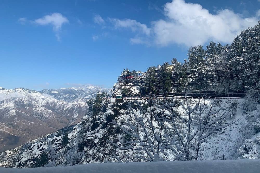 Camel's Back Road in Mussoorie in Uttarakhand