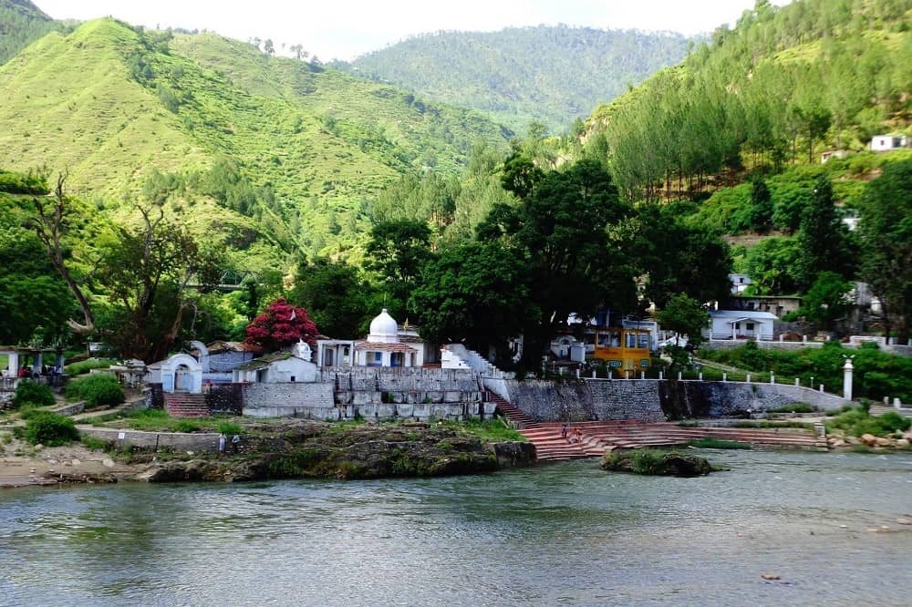 Kakrighat: Kathgodam to Kainchi Dham