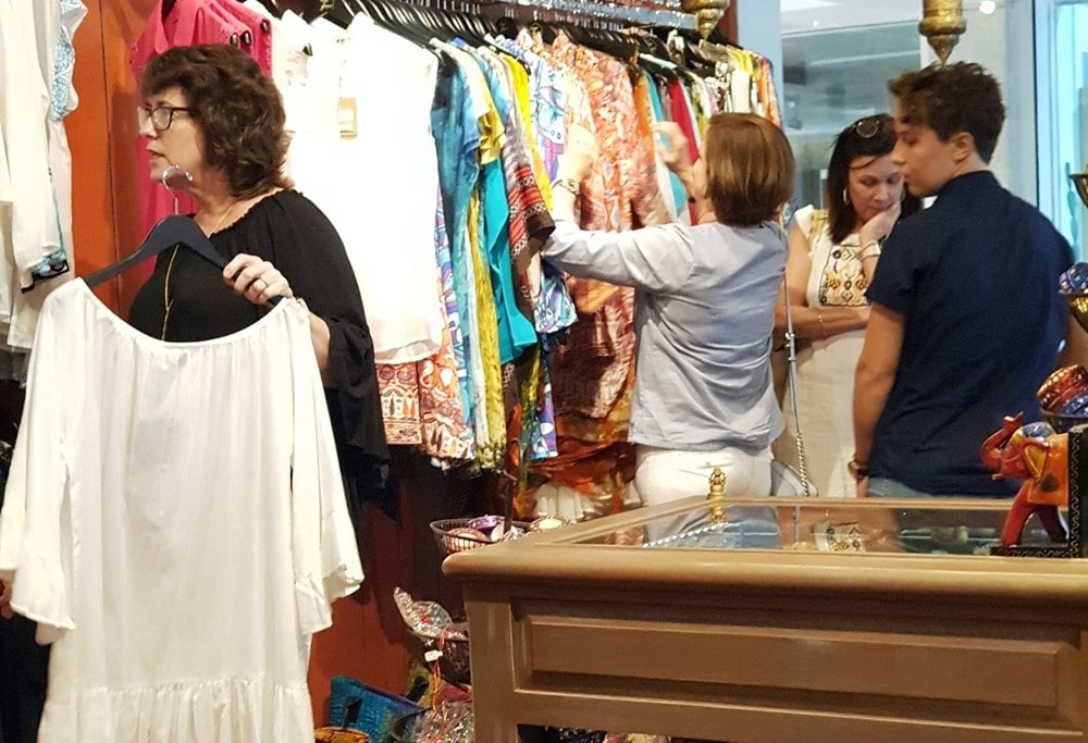 shopping in Jaipur India