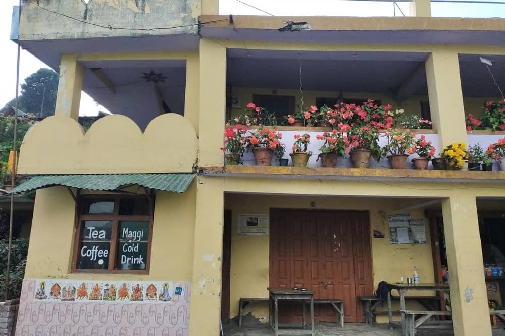Shop Joshi guest house