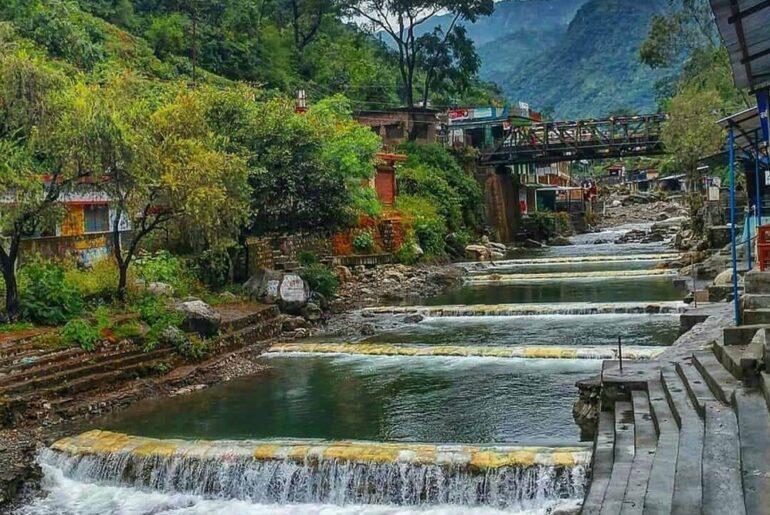 Devprayag to Dehradun distance