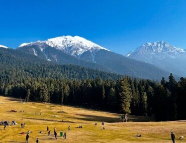 Pahalgam to Baisaran valley distance