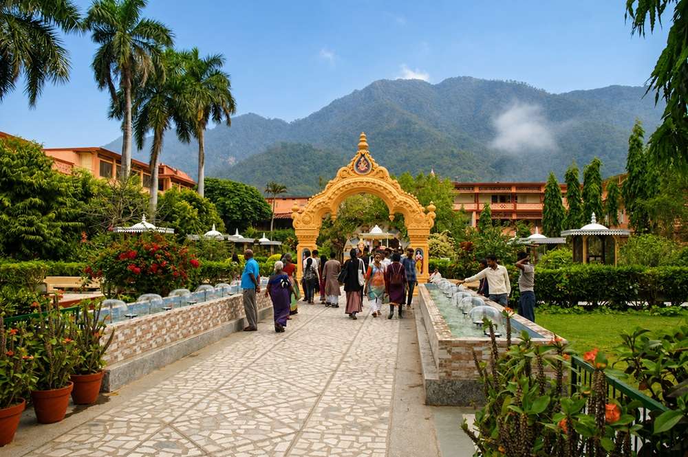 Dress for Rishikesh Trip – Complete Guide on What to Wear in Rishikesh