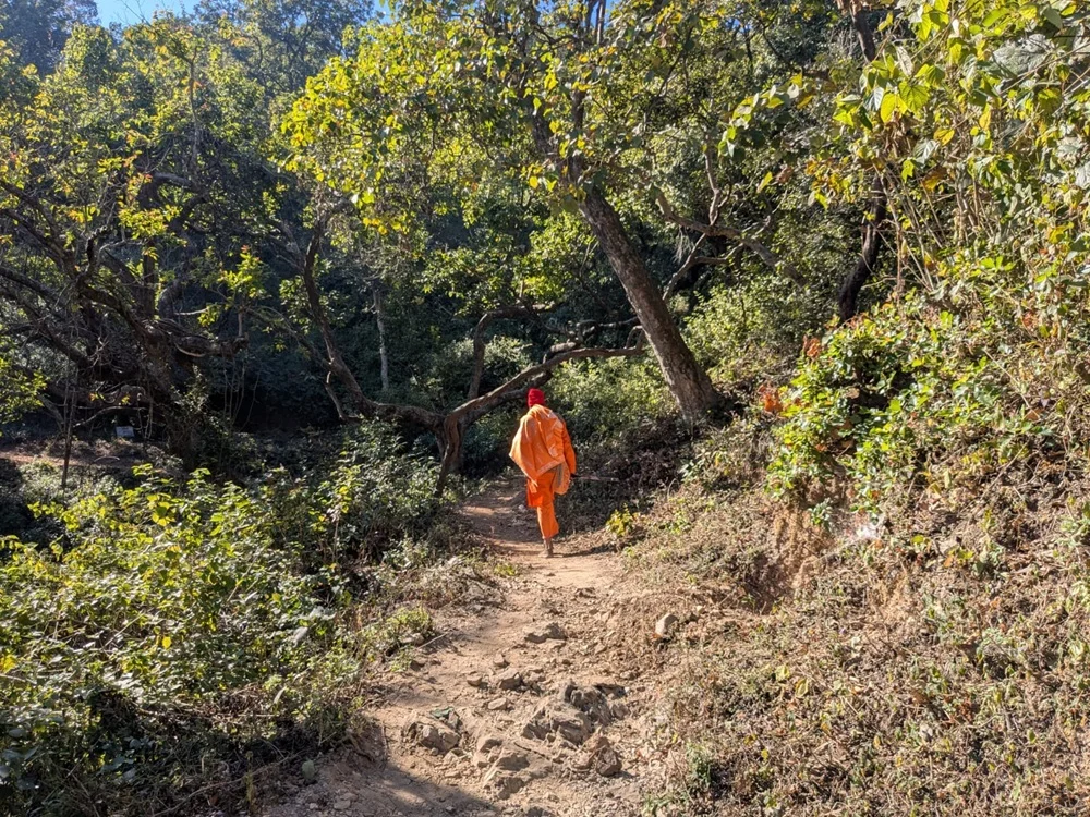 Jhilmil Gufa trek destination near Rishikesh