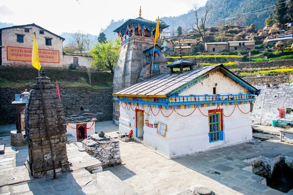 Triyuginarayan Temple in Uttarakhand, a sacred Hindu wedding destination