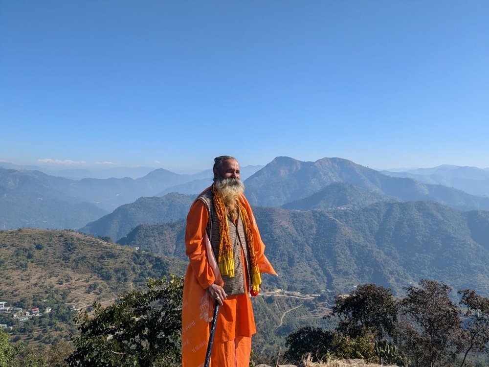 Viewpoint and forest scenery near Jhilmil Cave